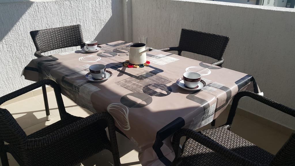 Apartments Natasa วีร์ ภายนอก รูปภาพ